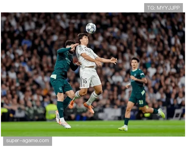 皇马中锋短缺问题趋于严峻，对阵容稳定性形成现实制约