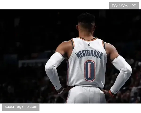 罗伯特森突破分球更胜威斯布鲁克提升稳定性