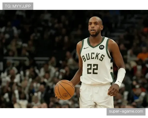 米德尔顿高效无球跑动拉开空间助雄鹿稳固关键胜势